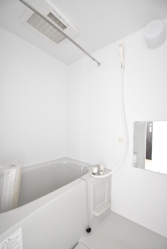 ��ʌ��������܎s�΋�厚���̃A�p�[�g�̃o�X