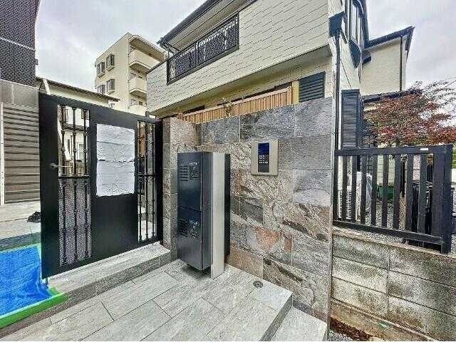 ��ʌ��������܎s��{����ؒ��S���ڂ̃A�p�[�g�̃G���g�����X