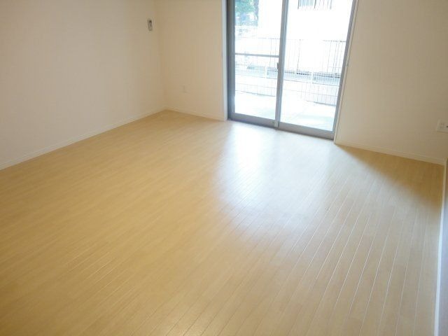 ��ʌ�����s�씵���J�T���ڂ̃A�p�[�g�̋��ԁE���r���O