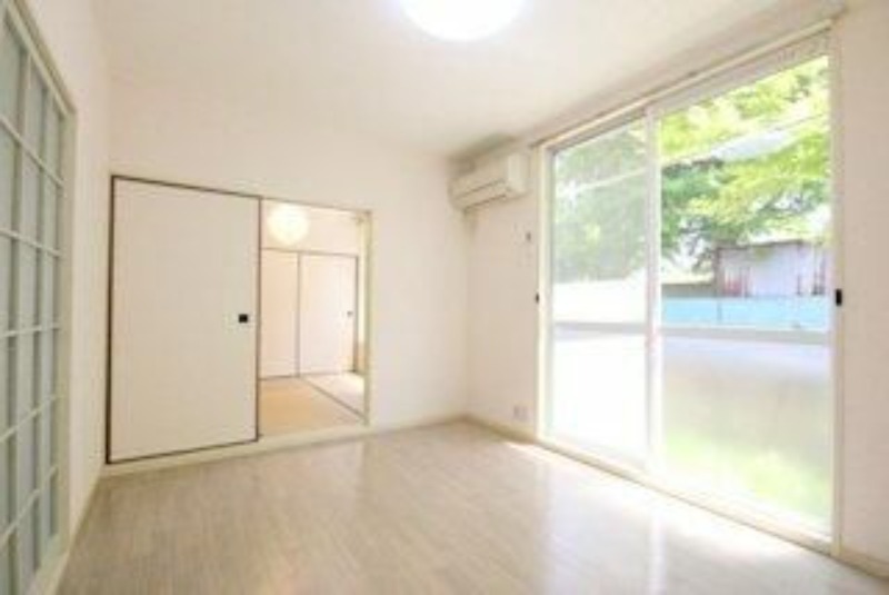 ��ʌ�����s�厚���s�̃A�p�[�g�̋��ԁE���r���O