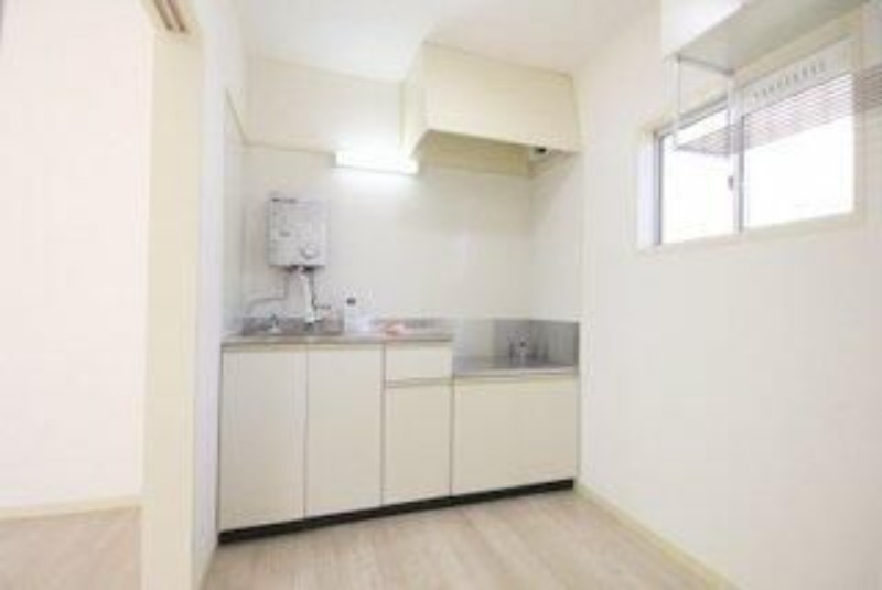 ��ʌ�����s�厚���s�̃A�p�[�g�̃L�b�`��