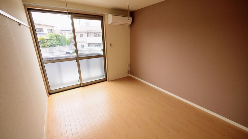 ��ʌ��������܎s��{���Ԓ��P���ڂ̃A�p�[�g�̋��ԁE���r���O