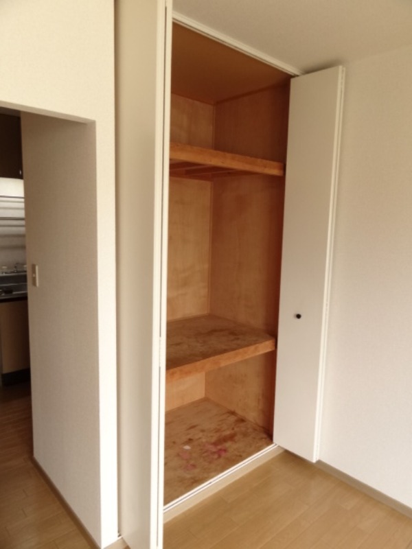 ��ʌ��������܎s������厚�쒆��̃A�p�[�g�̎��[