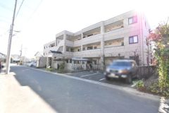 ��ʌ�����s�厚�ΐ_1748-2�̃}���V�����̌����O��