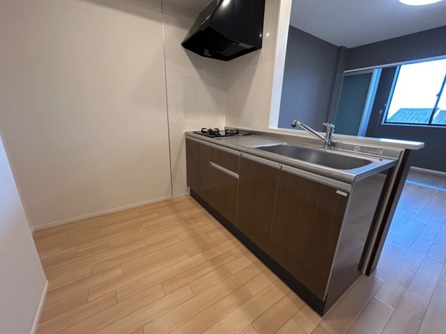 ��ʌ��������܎s�΋揼�؂R���ڂ̃A�p�[�g�̃L�b�`��