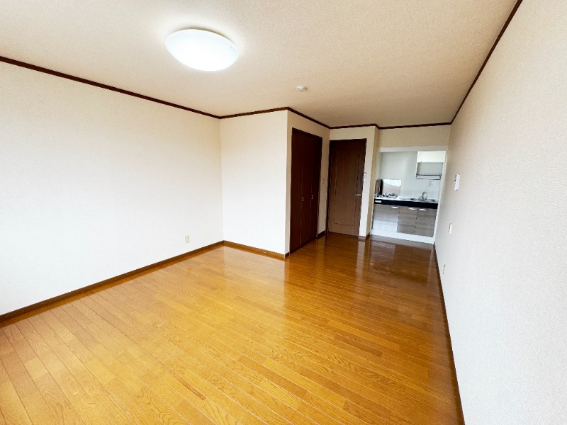 ��ʌ��������܎s�΋擌�Y�a�U���ڂ̃A�p�[�g�̋��ԁE���r���O