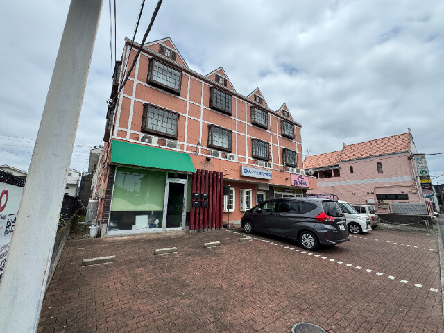 ��ʌ��������܎s�΋擌�Y�a�U���ڂ̃A�p�[�g�̌����O��