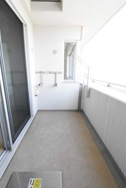 ��ʌ��������܎s���ʏ��R���ڂ̃}���V�����̃o���R�j�[