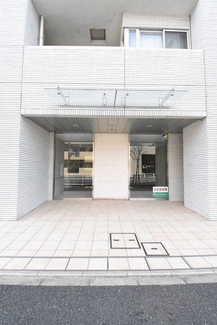 ��ʌ��������܎s���ʏ��R���ڂ̃}���V�����̃G���g�����X