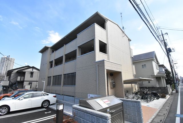 ��ʌ��������܎s������{�����S����19-10�̃A�p�[�g�̌����O��