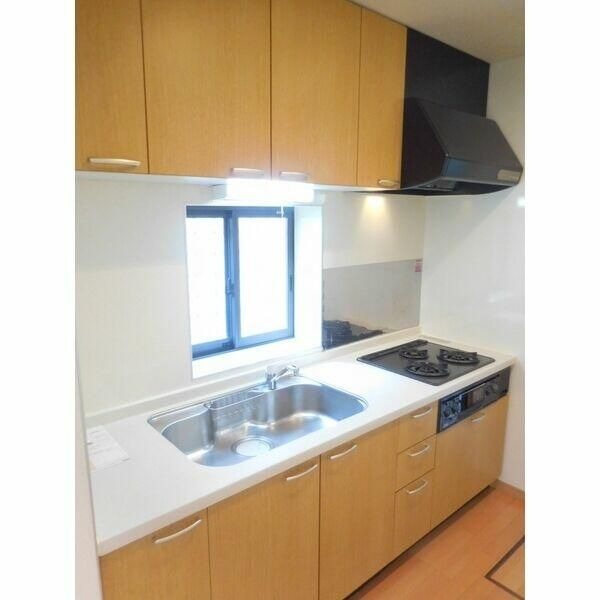 ��ʌ��������܎s��{����\���P���ڂ̈�ˌ��ẴL�b�`��