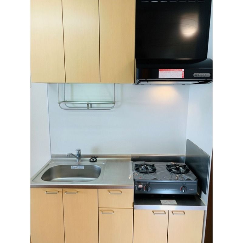 ��ʌ������s�ԌI�S���ڂ̃A�p�[�g�̃L�b�`��