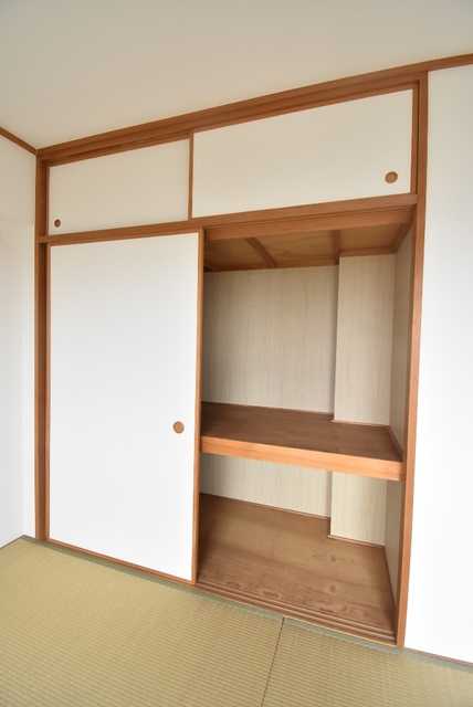 ��ʌ��������܎s�k����i���Q���ڂ̃}���V�����̎��[