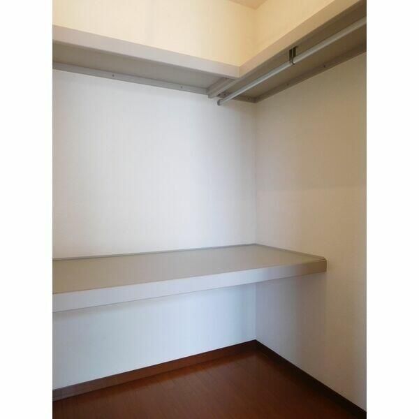 ��ʌ������s�ԌI�S���ڂ̃A�p�[�g�̎��[