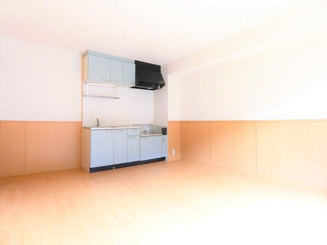 ��ʌ��������܎s�΋揼�؂R���ڂ̃A�p�[�g�̋��ԁE���r���O