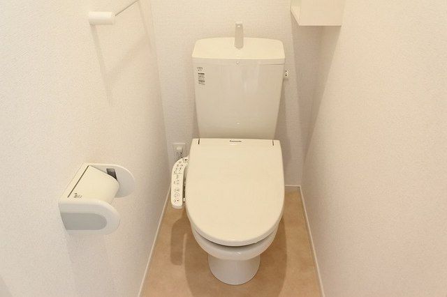 ��ʌ�����s�]�˂R���ڂ̃A�p�[�g�̃g�C��