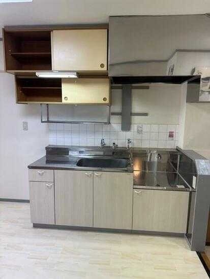 ��ʌ��������܎s�k��{�����Q���ڂ̃}���V�����̃L�b�`��