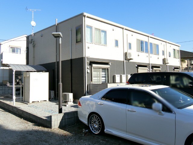 ��ʌ�����s�厚�Ԉ�562-8�̃A�p�[�g�̌����O��