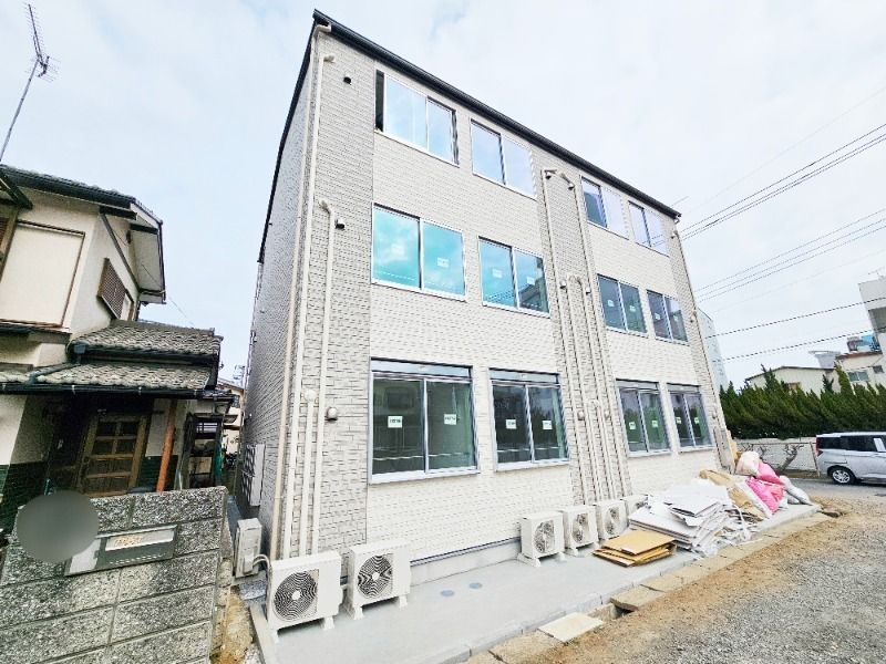 ��ʌ��������܎s��΋���q�R���ڂ̃A�p�[�g�̌����O��