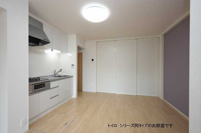 ��ʌ�����s�˒˓�S���ڂ̃A�p�[�g�̋��ԁE���r���O