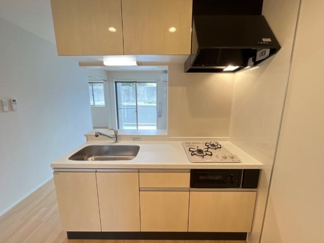 ��ʌ�����s�厚�����̃A�p�[�g�̃L�b�`��