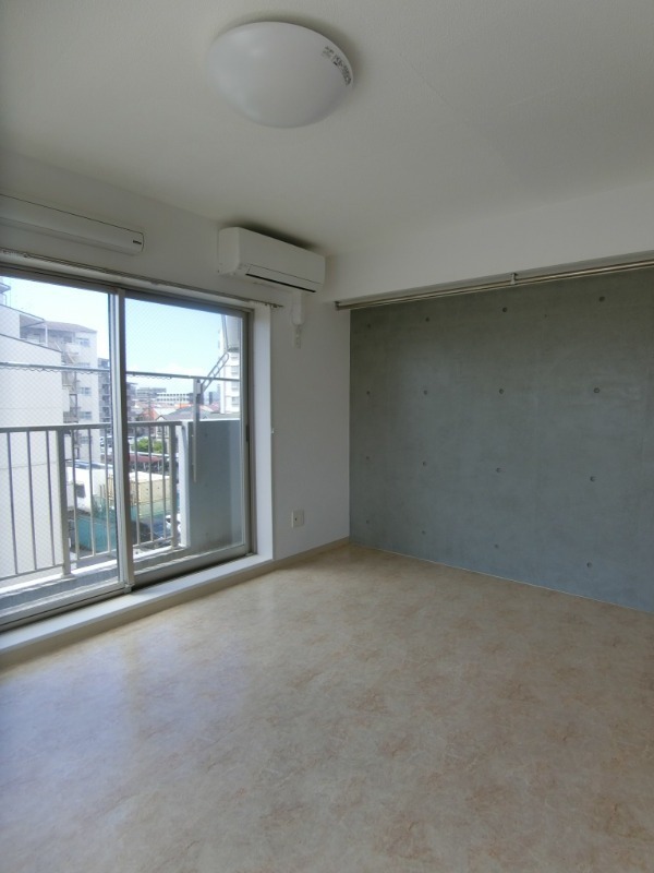 ��ʌ������s�����S���ڂ̃}���V�����̂��̑������E�X�y�[�X