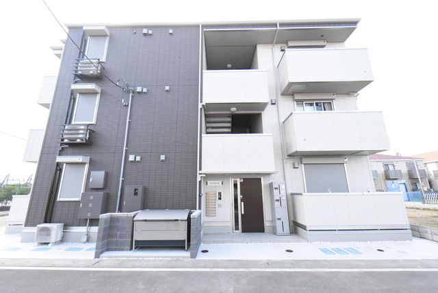 ��ʌ��������܎s�΋�����R����28-19�̃A�p�[�g�̌����O��