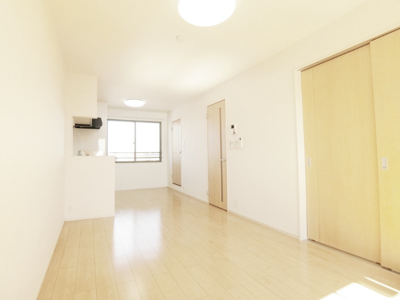 ��ʌ��z�J�s�{�{���S���ڂ̃A�p�[�g�̋��ԁE���r���O