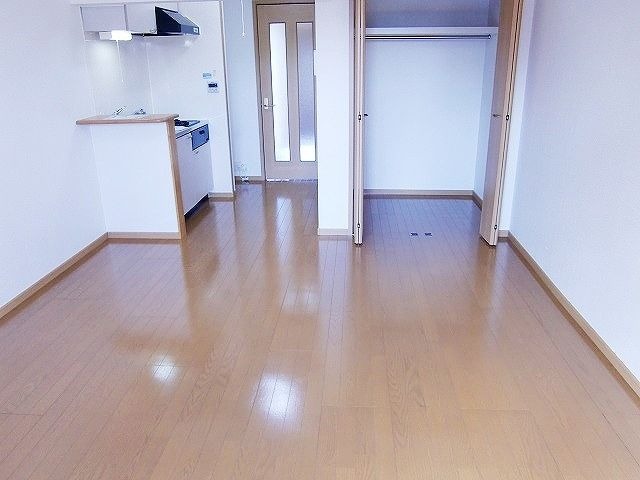 ��ʌ�����s�厚���s�̃A�p�[�g�̋��ԁE���r���O