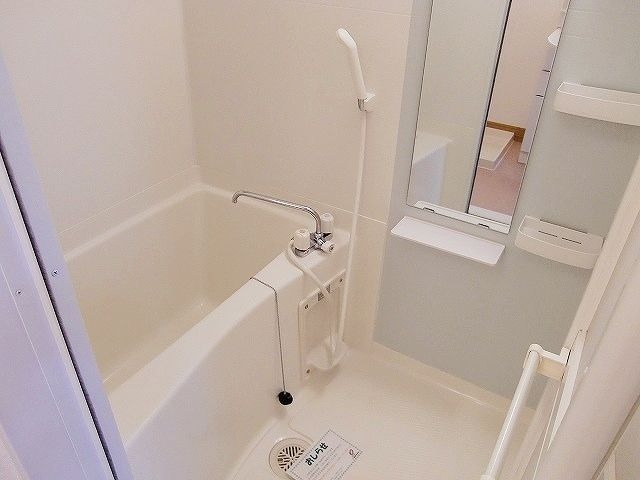 ��ʌ�����s�厚���s�̃A�p�[�g�̃o�X