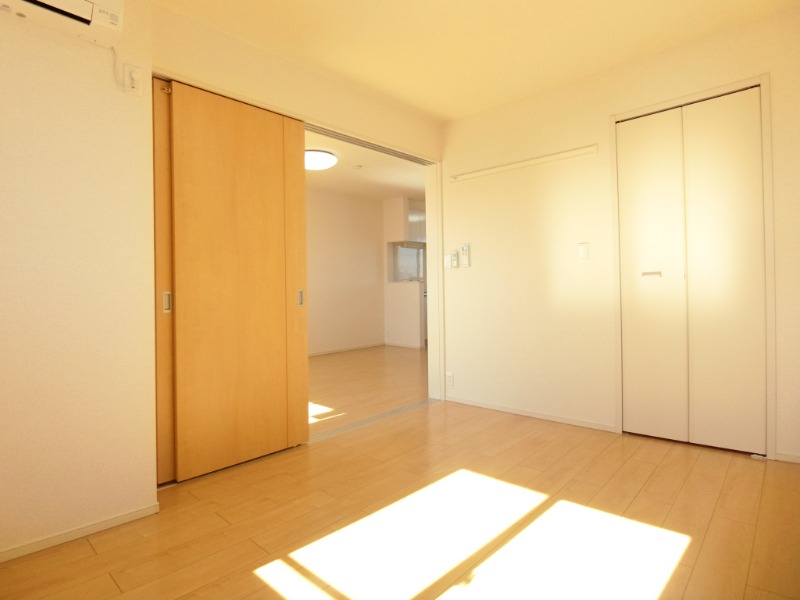 ��ʌ��z�J�s�{�{���S���ڂ̃A�p�[�g�̂��̑������E�X�y�[�X