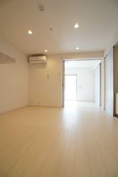 ��ʌ�����s�厚�V��h�̃A�p�[�g�̂��̑��ݔ�