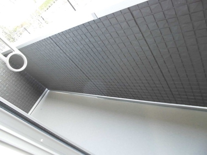 ��ʌ��������܎s�΋�厚�����̃A�p�[�g�̃o���R�j�[