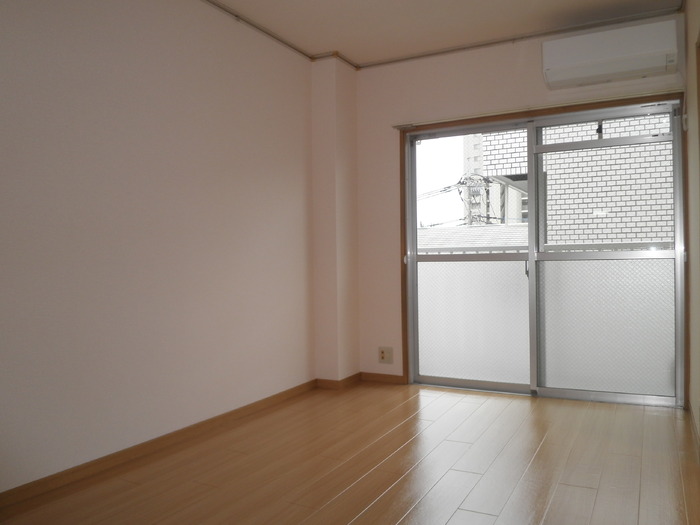 ��ʌ��������܎s�k����i���Q���ڂ̃}���V�����̂��̑������E�X�y�[�X