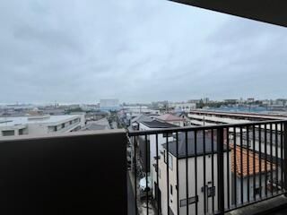 ��ʌ������s���]�P���ڂ̃}���V�����̃o���R�j�[