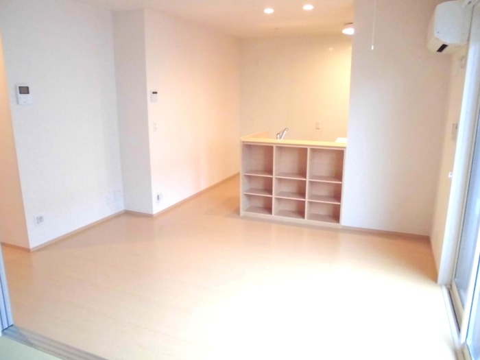 ��ʌ�����s�씵���J�V���ڂ̃A�p�[�g�̋��ԁE���r���O