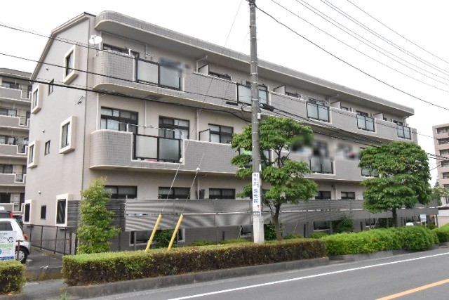 ��ʌ�����s�˒˂P���ڂ̃}���V�����̌����O��