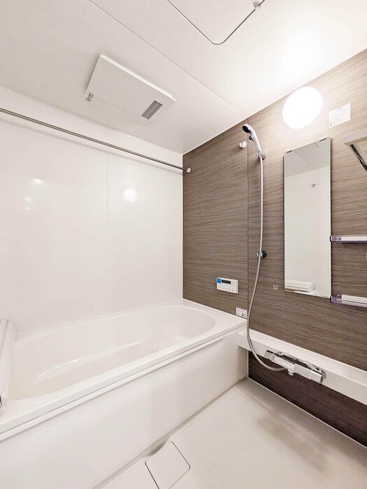 ��ʌ��������܎s�k��{�����̃A�p�[�g�̃o�X