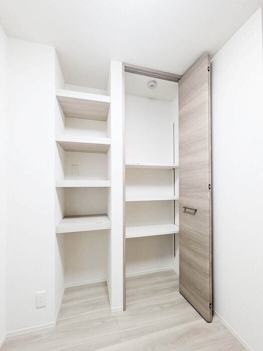 ��ʌ��������܎s�k��{�����̃A�p�[�g�̎��[