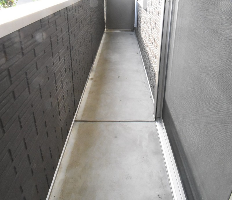 ��ʌ��������܎s����厚�w��̃A�p�[�g�̃o���R�j�[