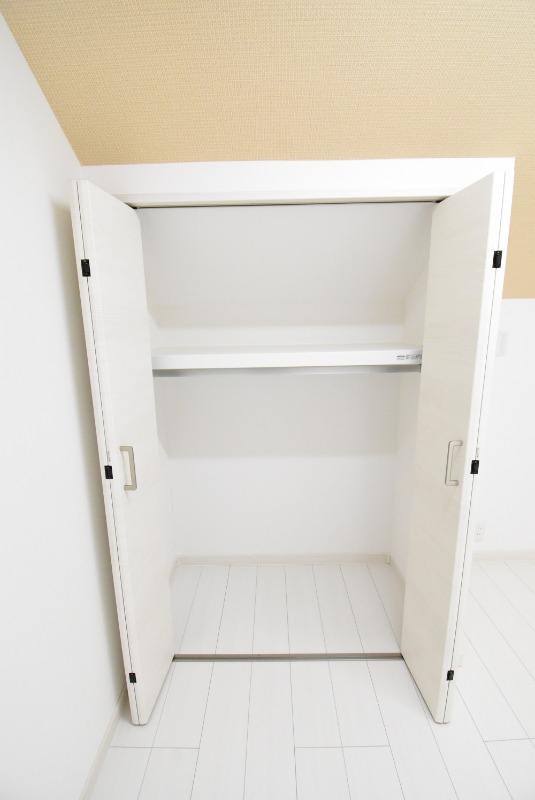 ��ʌ��n�s�ˉz�P���ڂ̃A�p�[�g�̎��[