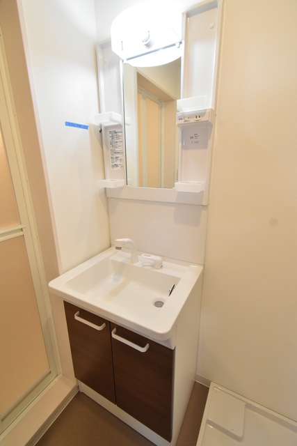 ��ʌ��������܎s�k����i���P���ڂ̃A�p�[�g�̐��ʏ�