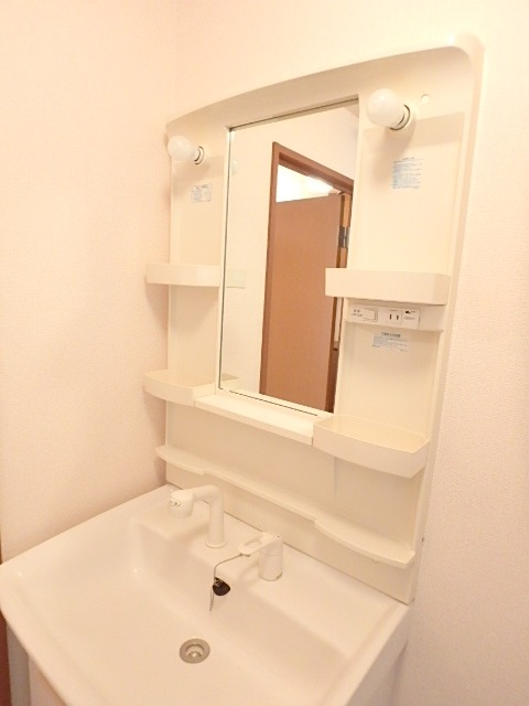 ��ʌ��������܎s������厚�@���̃A�p�[�g�̐��ʏ�