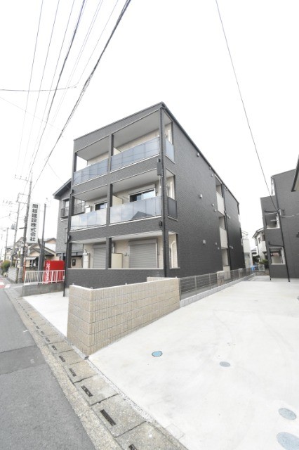 ��ʌ��������܎s�k����i���P����385-1�̃A�p�[�g�̌����O��