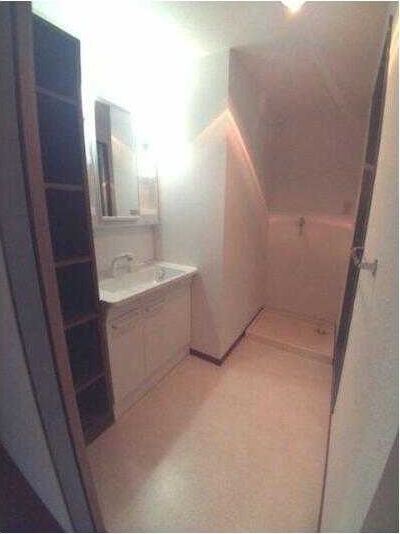 ��ʌ�����s�k����Q���ڂ̃}���V�����̐��ʏ�