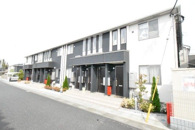 ��ʌ��������܎s�΋�厚���1573-1�̃A�p�[�g�̌����O��