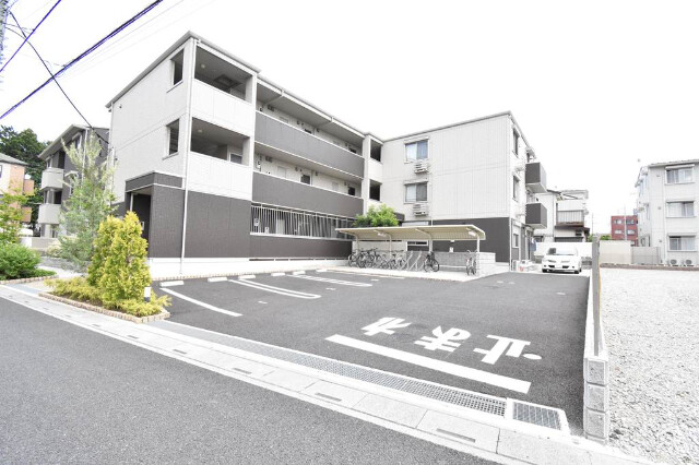 ��ʌ��������܎s��{��听���Q����431-1�̃A�p�[�g�̌����O��