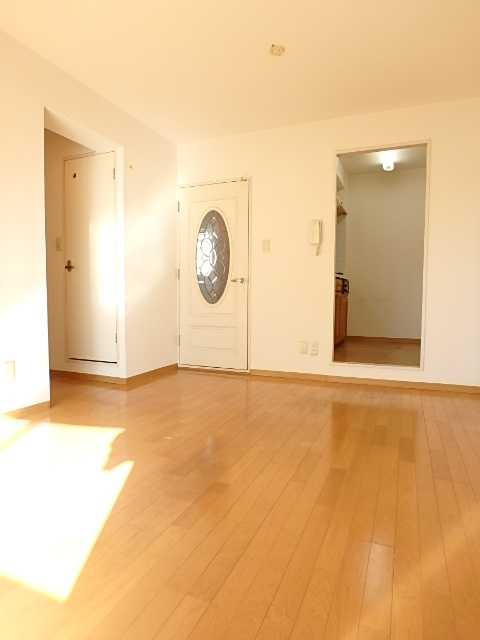 ��ʌ��������܎s��{��y�蒬�P���ڂ̃}���V�����̋��ԁE���r���O