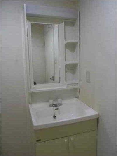 ��ʌ��������܎s��{��y�蒬�P���ڂ̃}���V�����̐��ʏ�