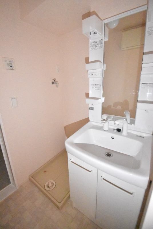 ��ʌ������s��ׂS���ڂ̃A�p�[�g�̐��ʏ�